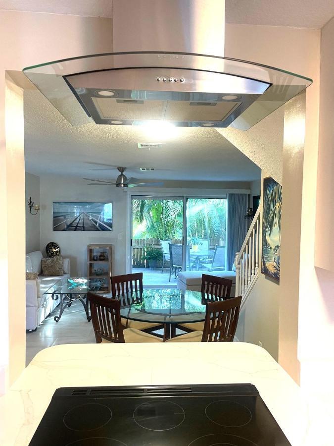 Coastal Townhome In Jupiter 1 Mile To Beach! Luaran gambar